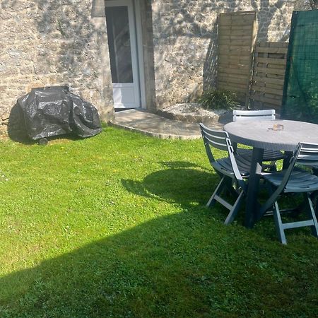 La Petite Maison De Kerguiniou Glomel Eksteriør bilde