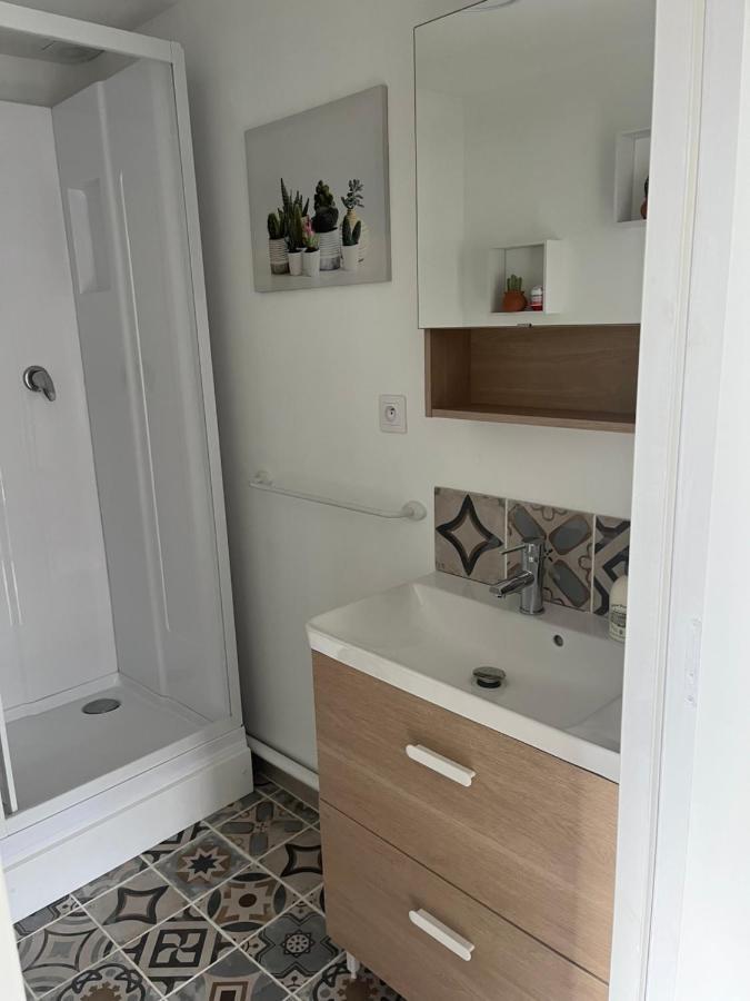 La Petite Maison De Kerguiniou Glomel Eksteriør bilde