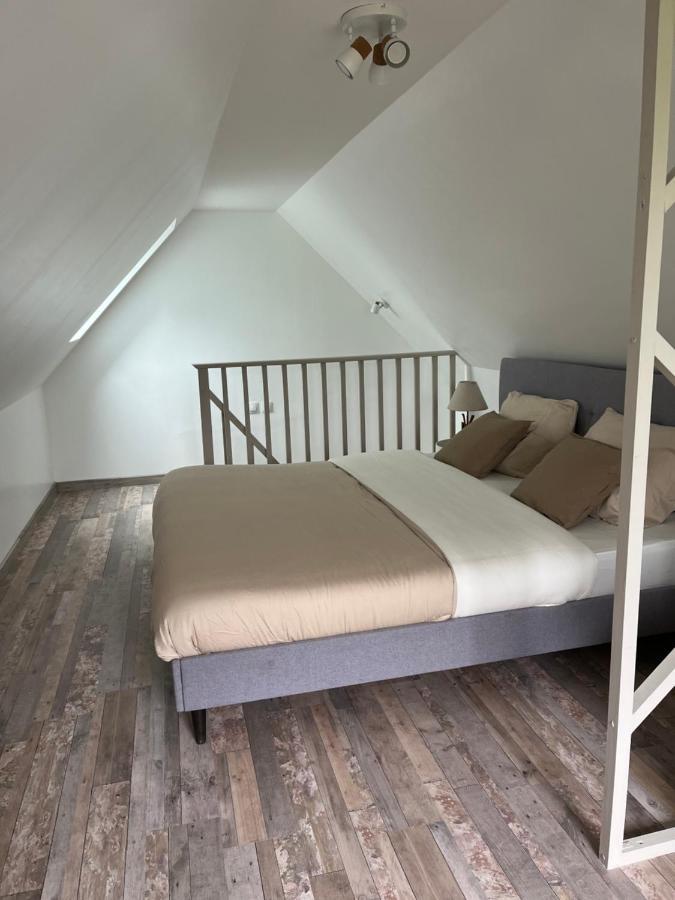 La Petite Maison De Kerguiniou Glomel Eksteriør bilde